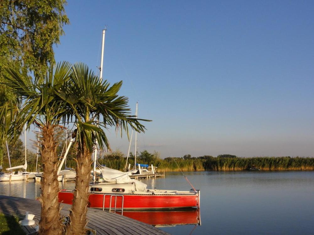 Hoteldorf Seepark Weiden Weiden am See Esterno foto